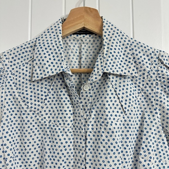 Club Monaco Short-Sleeve Button Down Shirt in Tiny Blue Flower Prints - Picture 2 of 6